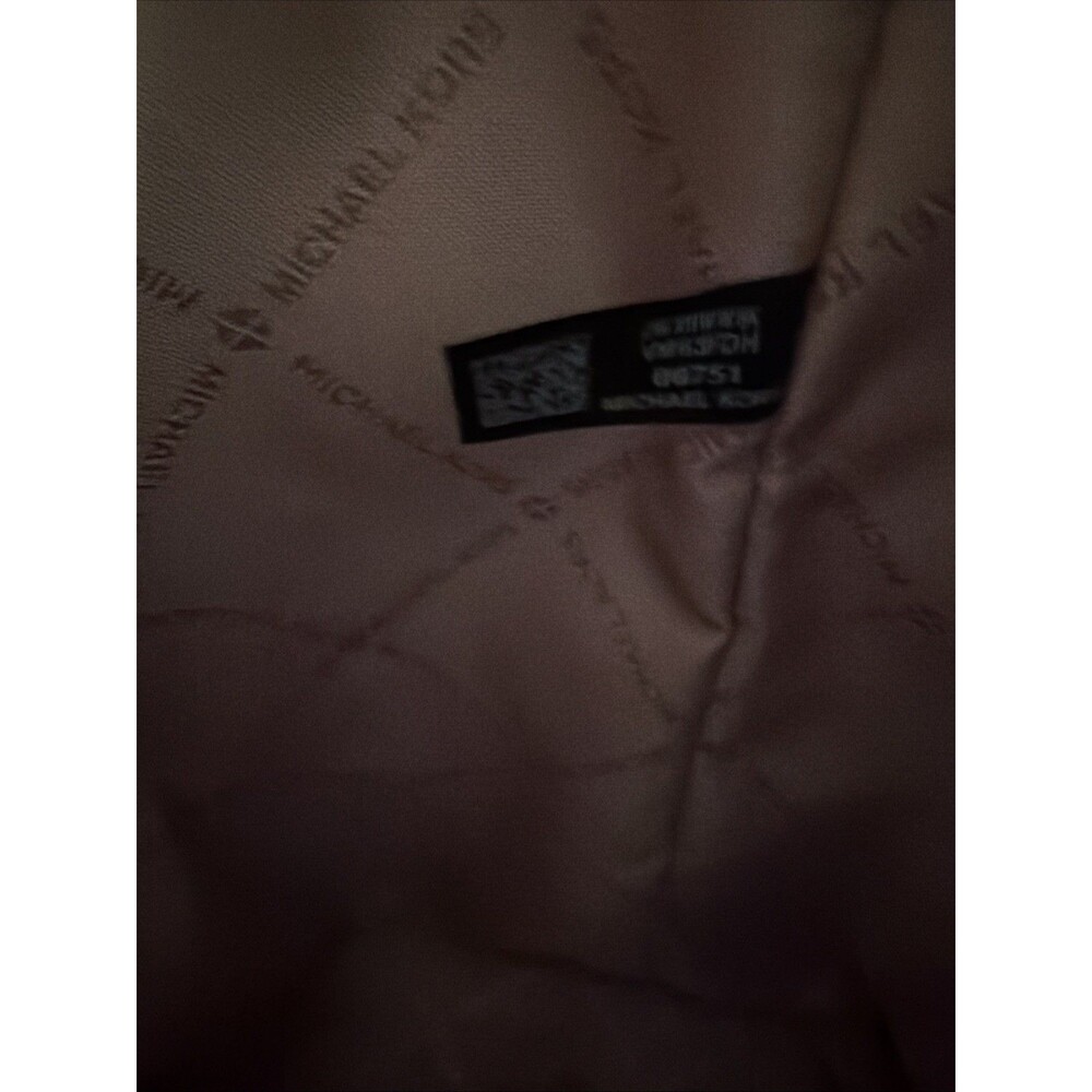 Michael Kors Jet Set Large Tote Fuchsia Pink Saffiano Leather Top Zip Gold. EUC! - Picture 8 of 16